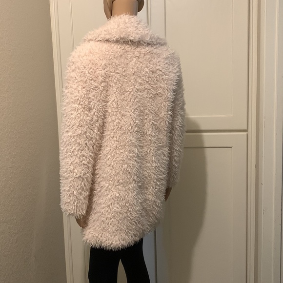 Zara White shaggy pea coat - Picture 3 of 4